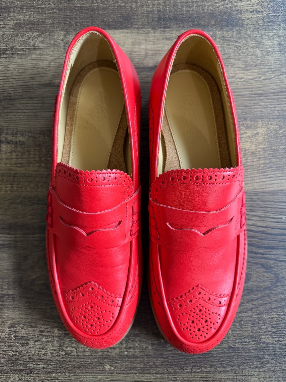 Angela Scott Ms Charlotte Poppy size 39 new with box and shoe bag